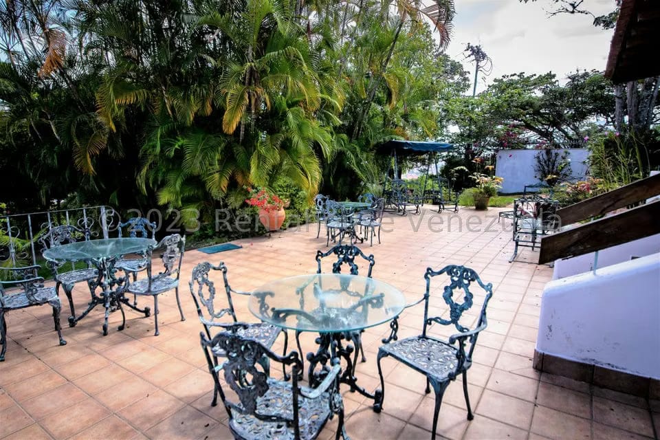 Casa (Multipes Niveles) en Venta en Cumbres de Curumo, Distrito Metropolitano - 46