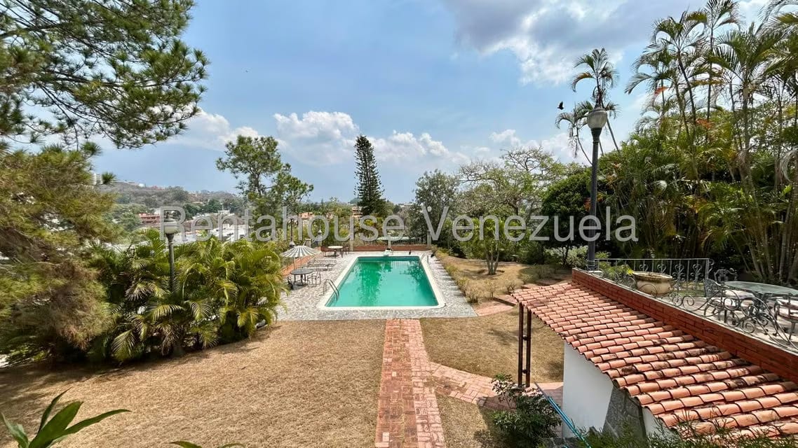 Casa (Multipes Niveles) en Venta en Cumbres de Curumo, Distrito Metropolitano - 49