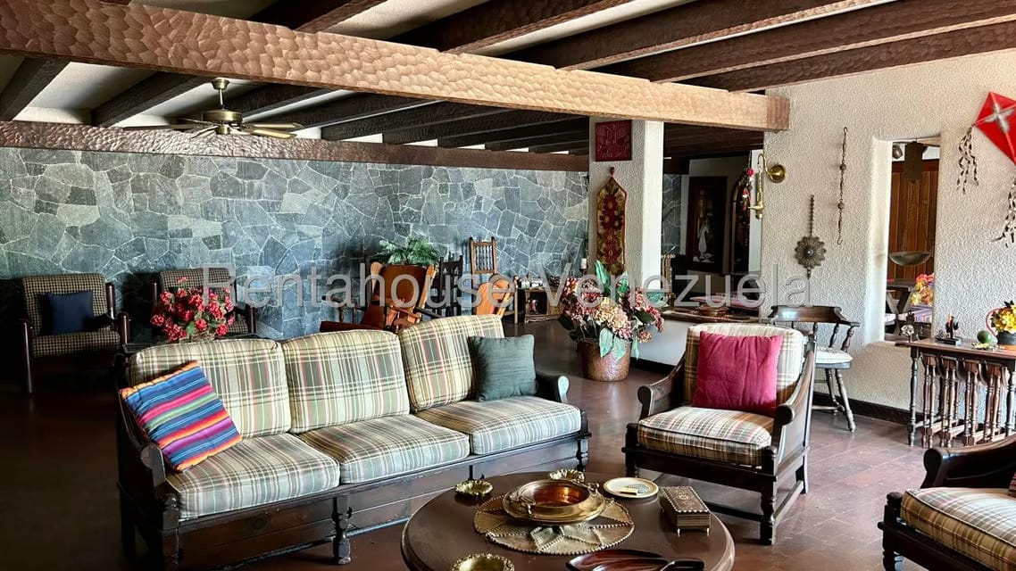 Casa (Multipes Niveles) en Venta en Cumbres de Curumo, Distrito Metropolitano - 54