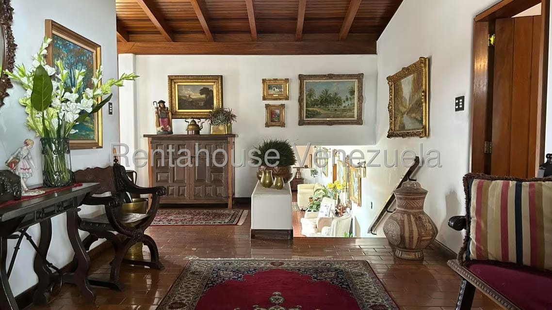 Casa (Multipes Niveles) en Venta en Cumbres de Curumo, Distrito Metropolitano - 7