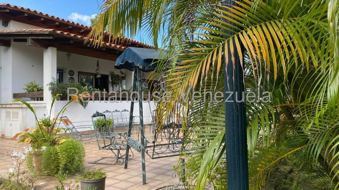 Casa (Multipes Niveles) en Venta en Cumbres de Curumo, Distrito Metropolitano - 67