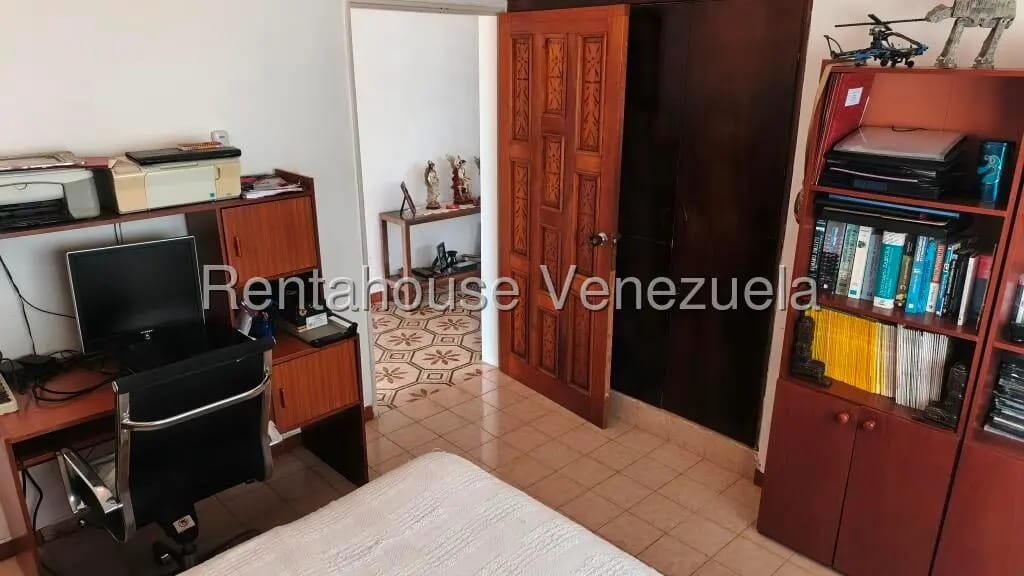 Casa (Duplex) en Venta en Club de Campo, Miranda - 24