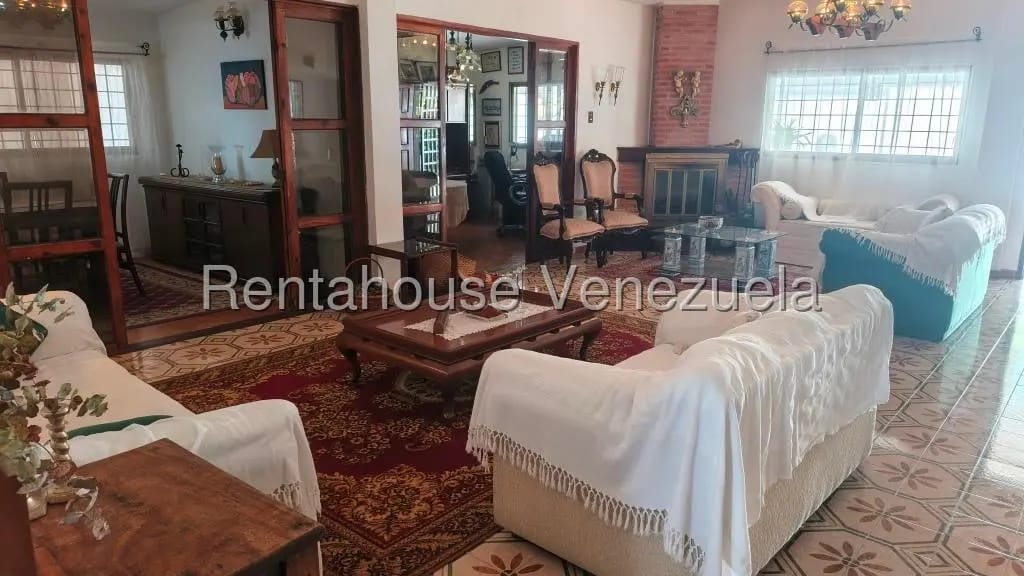 Casa (Duplex) en Venta en Club de Campo, Miranda - 4