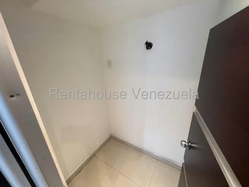 Comercial (Local Comercial) en Alquiler en Las Mercedes, Distrito Metropolitano - 7