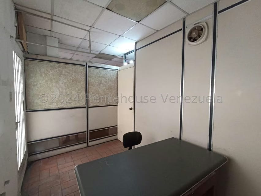 Comercial (Edificio) en Venta en Zona Centro, Aragua - 18