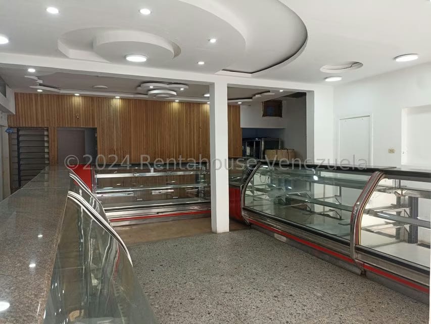 Comercial (Edificio) en Venta en Zona Centro, Aragua - 3