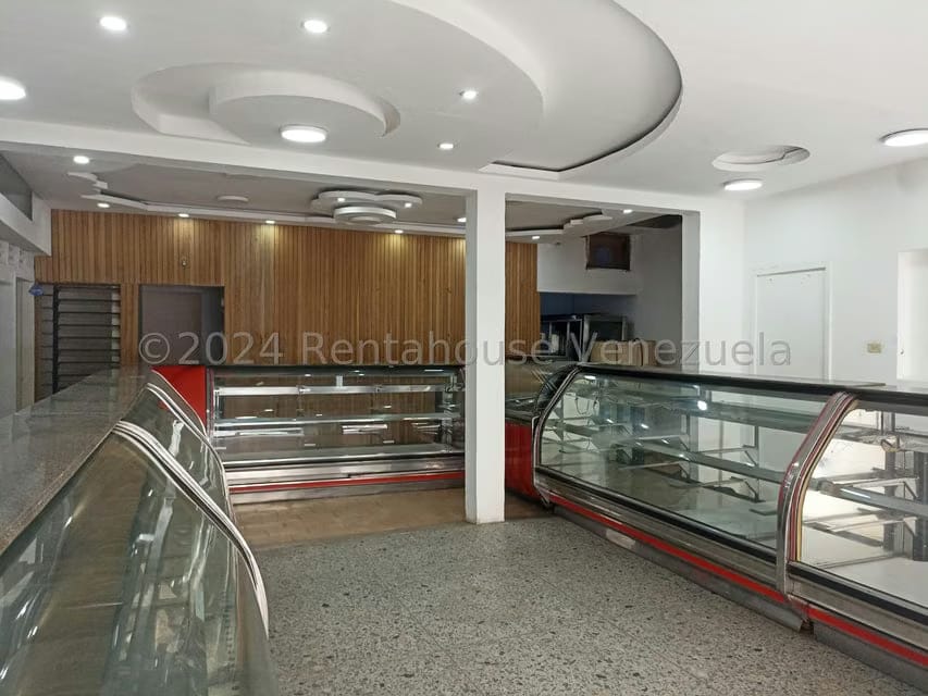 Comercial (Edificio) en Venta en Zona Centro, Aragua - 4