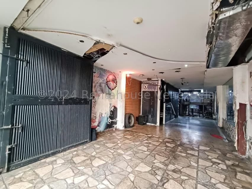 Comercial (Galpon - Deposito) en Venta en Parroquia Altagracia, Distrito Metropolitano - 2
