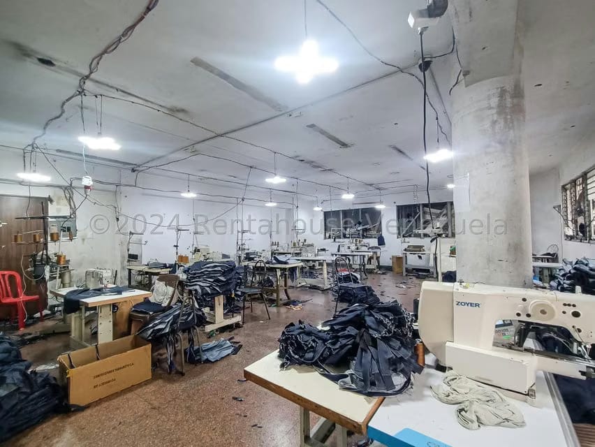 Comercial (Galpon - Deposito) en Venta en Parroquia Altagracia, Distrito Metropolitano - 21