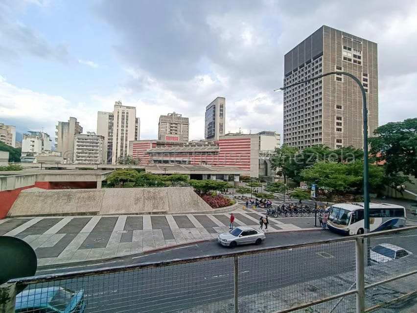 Comercial (Galpon - Deposito) en Venta en Parroquia Altagracia, Distrito Metropolitano - 40