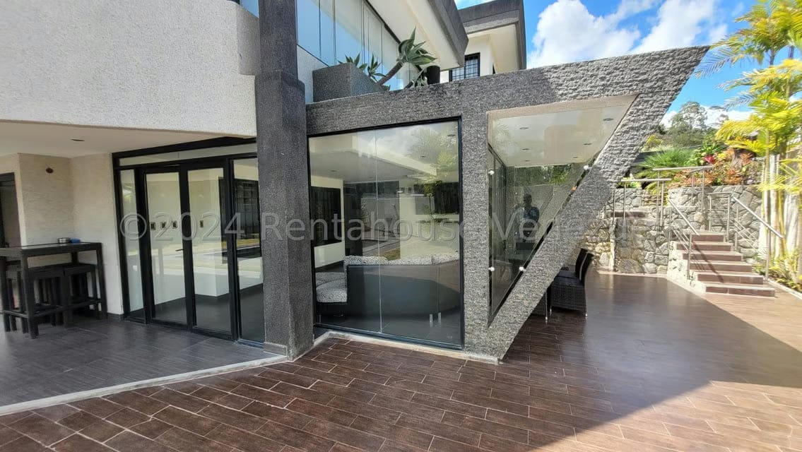Casa (Multipes Niveles) en Venta en Los Naranjos del Cafetal, Distrito Metropolitano - 11