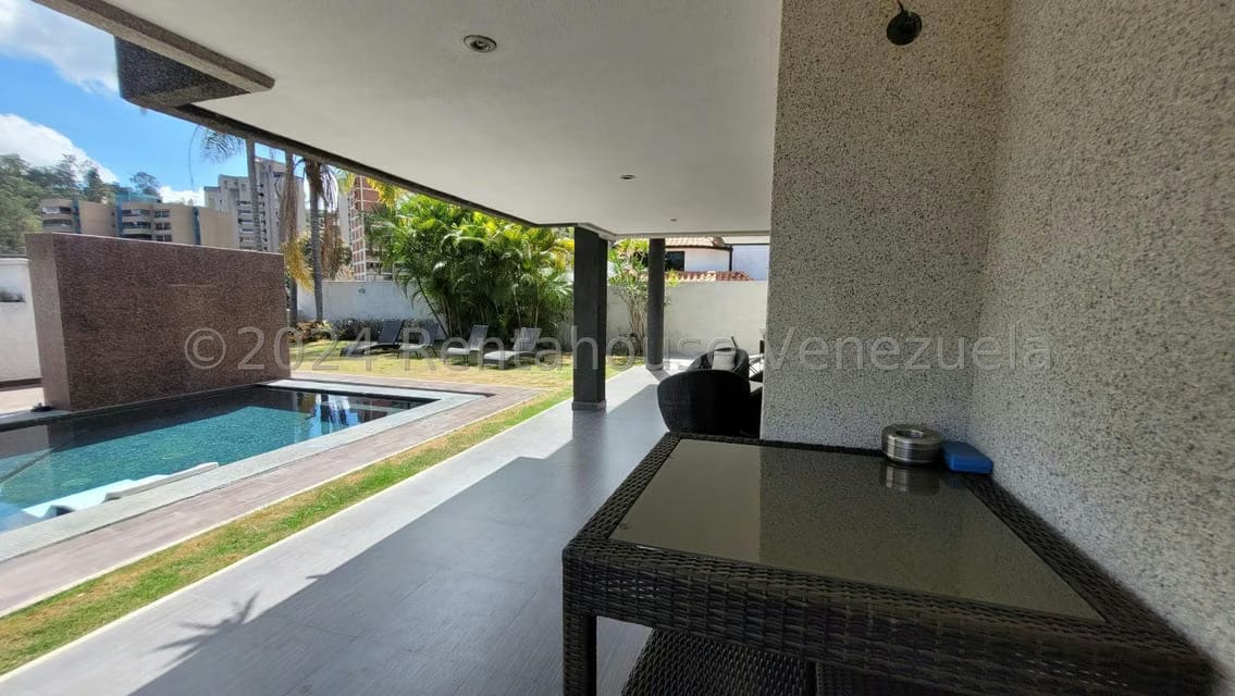 Casa (Multipes Niveles) en Venta en Los Naranjos del Cafetal, Distrito Metropolitano - 12
