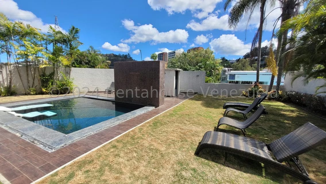 Casa (Multipes Niveles) en Venta en Los Naranjos del Cafetal, Distrito Metropolitano - 14