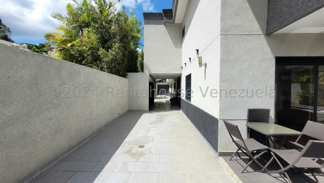 Casa (Multipes Niveles) en Venta en Los Naranjos del Cafetal, Distrito Metropolitano - 15