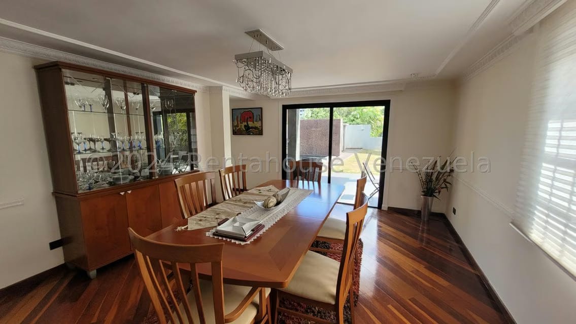 Casa (Multipes Niveles) en Venta en Los Naranjos del Cafetal, Distrito Metropolitano - 23