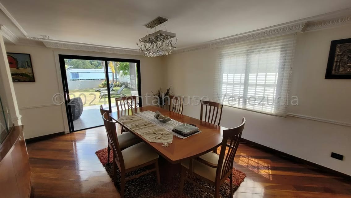Casa (Multipes Niveles) en Venta en Los Naranjos del Cafetal, Distrito Metropolitano - 24