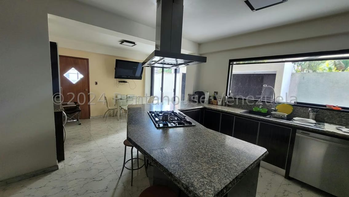 Casa (Multipes Niveles) en Venta en Los Naranjos del Cafetal, Distrito Metropolitano - 25