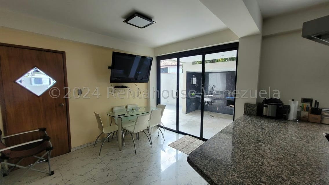 Casa (Multipes Niveles) en Venta en Los Naranjos del Cafetal, Distrito Metropolitano - 27