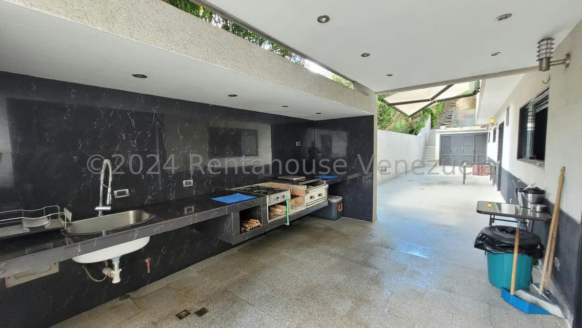Casa (Multipes Niveles) en Venta en Los Naranjos del Cafetal, Distrito Metropolitano - 30