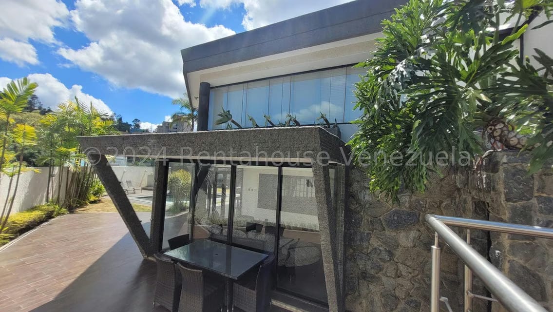 Casa (Multipes Niveles) en Venta en Los Naranjos del Cafetal, Distrito Metropolitano - 6