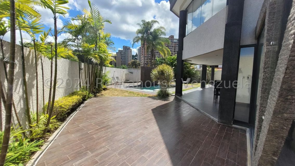Casa (Multipes Niveles) en Venta en Los Naranjos del Cafetal, Distrito Metropolitano - 7