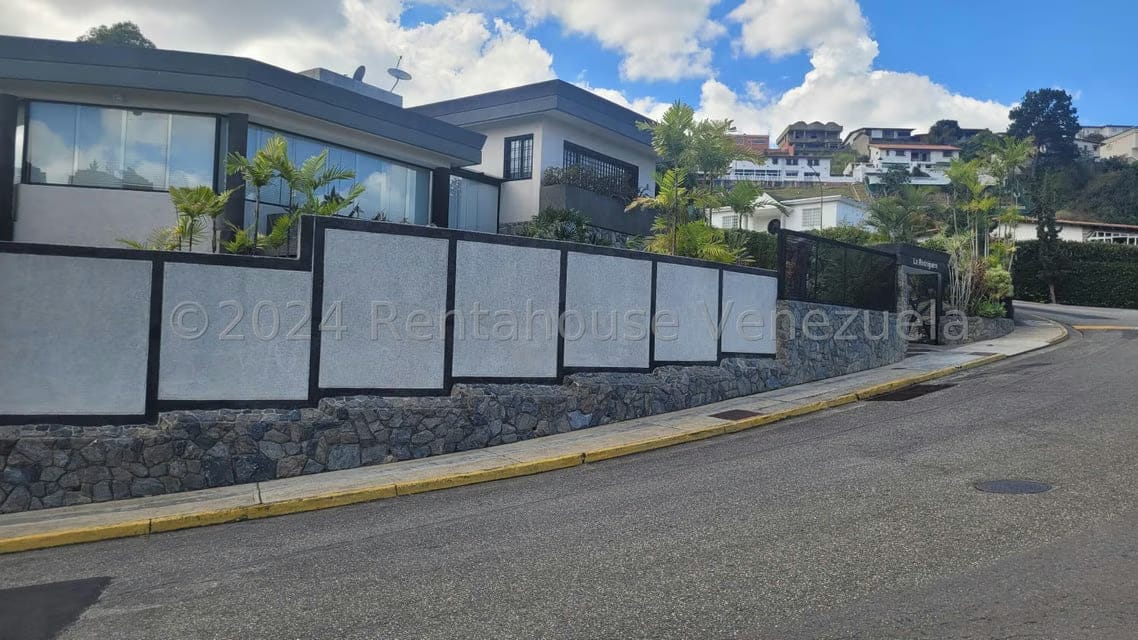 Casa (Multipes Niveles) en Venta en Los Naranjos del Cafetal, Distrito Metropolitano - 63