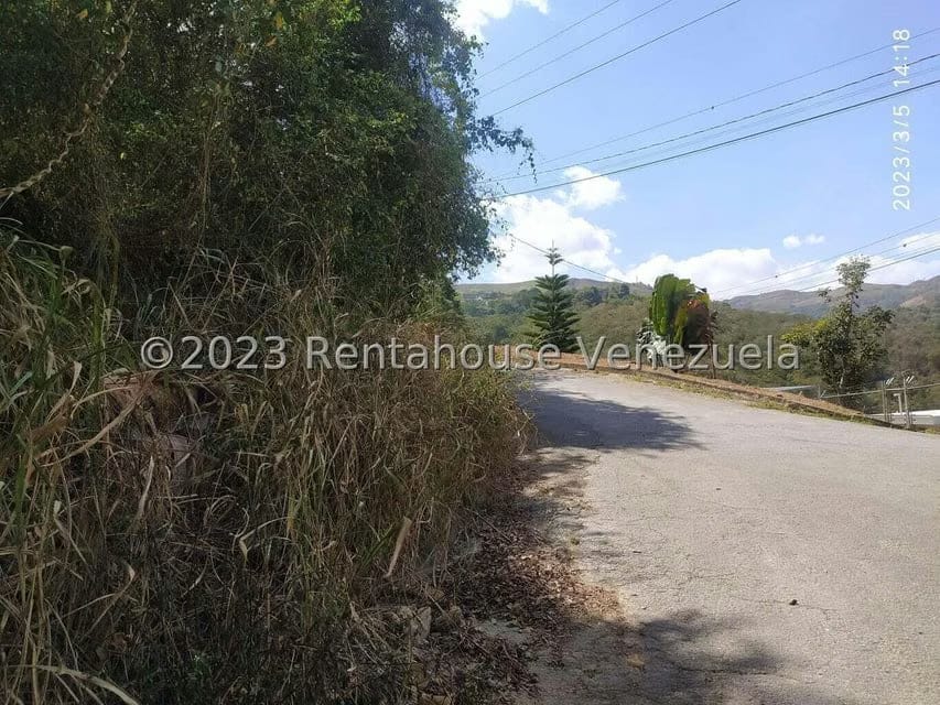 Terreno (Comercial) en Venta en La Lagunita Country Club, Distrito Metropolitano - 3