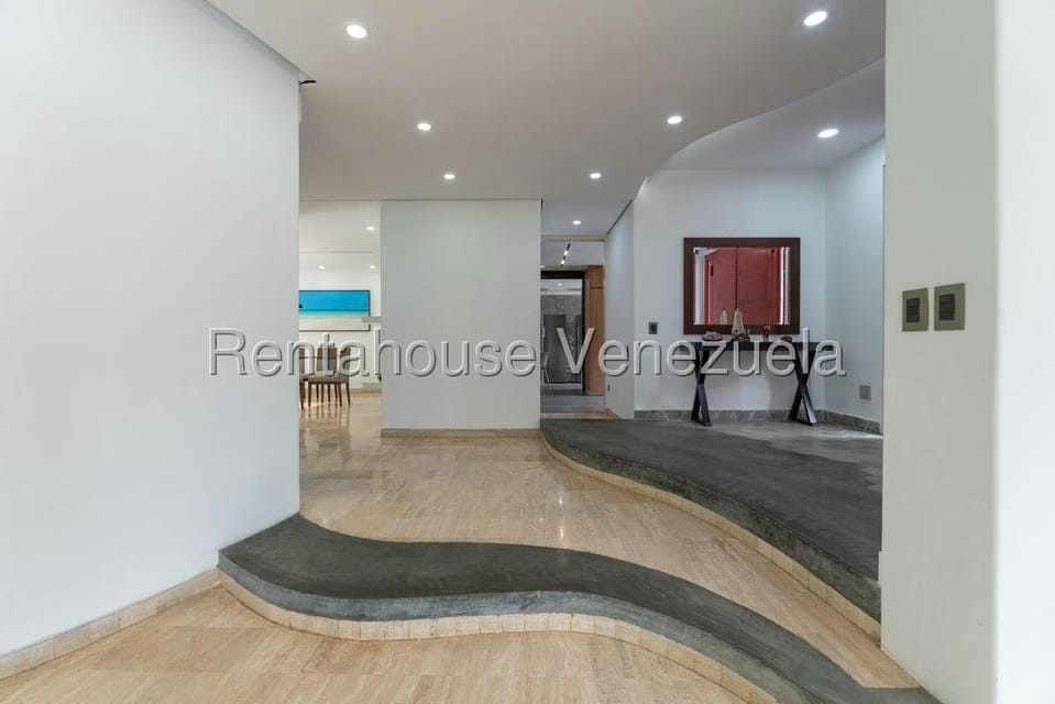 Casa (Multipes Niveles) en Venta en Santa Eduvigis, Distrito Metropolitano - 18