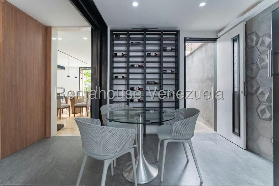 Casa (Multipes Niveles) en Venta en Santa Eduvigis, Distrito Metropolitano - 22
