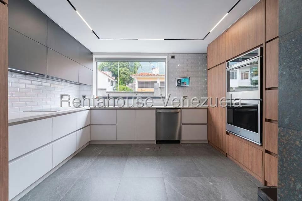 Casa (Multipes Niveles) en Venta en Santa Eduvigis, Distrito Metropolitano - 4