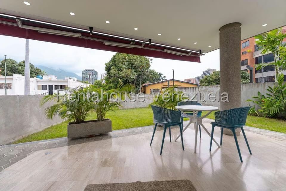 Casa (Multipes Niveles) en Venta en Santa Eduvigis, Distrito Metropolitano - 48