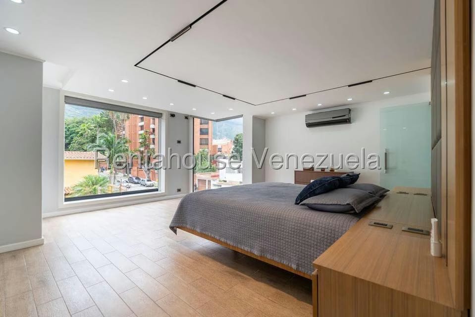 Casa (Multipes Niveles) en Venta en Santa Eduvigis, Distrito Metropolitano - 49