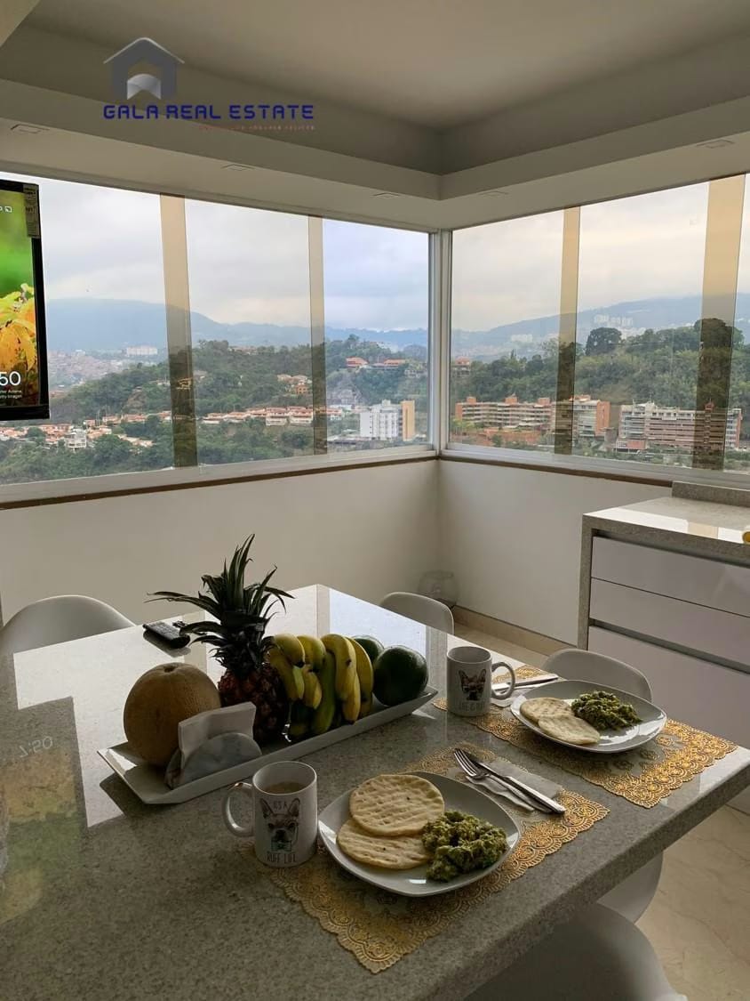 Apartamento en Venta - Urb. La Alameda - Ntra. Sra. del Rosario de Baruta - Estado Miranda - 2