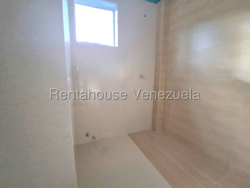 Casa (1 Nivel) en Venta en Parque Mirador, Carabobo - 29