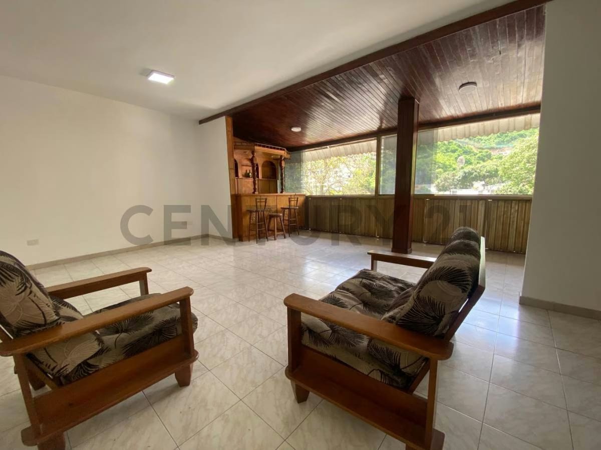 Amplio Apartamento en Alquiler en Colinas de Bello Monte Caracas - 3