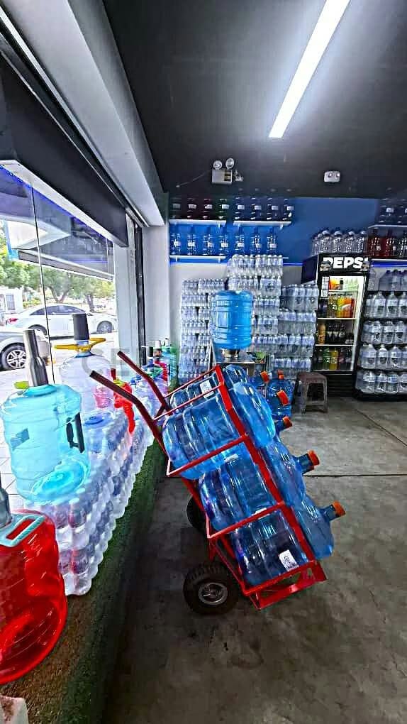 Se Vende punto comercial, local propio Ubicado en Av. 4 Bella Vista Maracaibo - 6