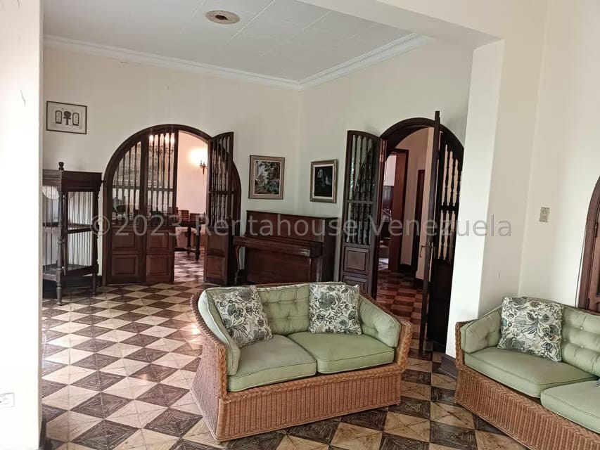 Casa (Colonial) en Venta en Country Club, Distrito Metropolitano - 15