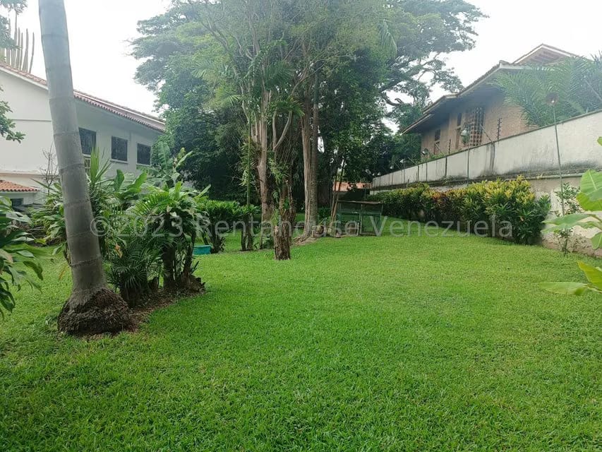 Casa (Colonial) en Venta en Country Club, Distrito Metropolitano - 50