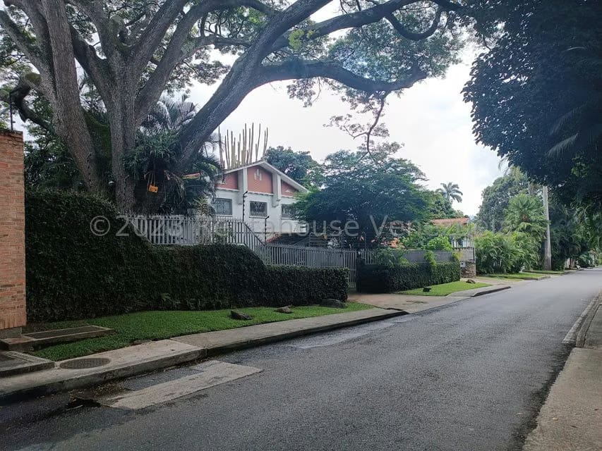 Casa (Colonial) en Venta en Country Club, Distrito Metropolitano - 70