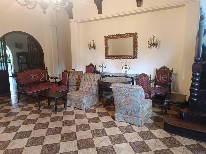 Casa (Colonial) en Venta en Country Club, Distrito Metropolitano - 10