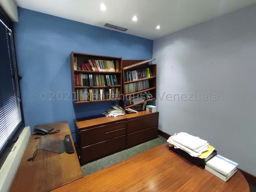 Comercial (Oficina) en Venta en El Recreo, Carabobo - 12