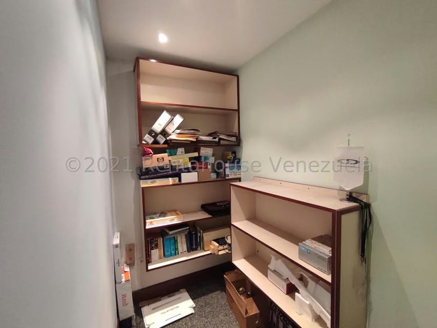 Comercial (Oficina) en Venta en El Recreo, Carabobo - 15