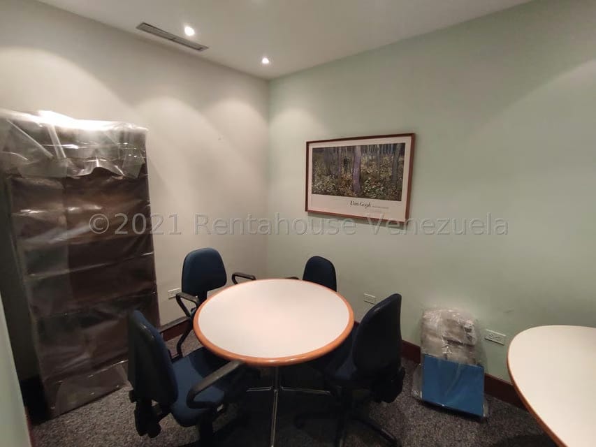 Comercial (Oficina) en Venta en El Recreo, Carabobo - 16