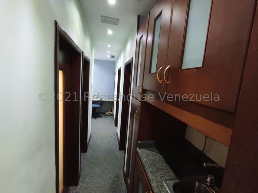 Comercial (Oficina) en Venta en El Recreo, Carabobo - 18