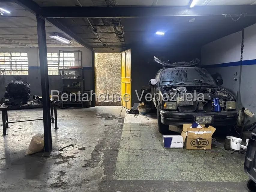 Comercial (Local Comercial) en Alquiler en Sarria, Distrito Metropolitano - 12