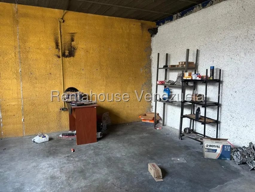 Comercial (Local Comercial) en Alquiler en Sarria, Distrito Metropolitano - 9