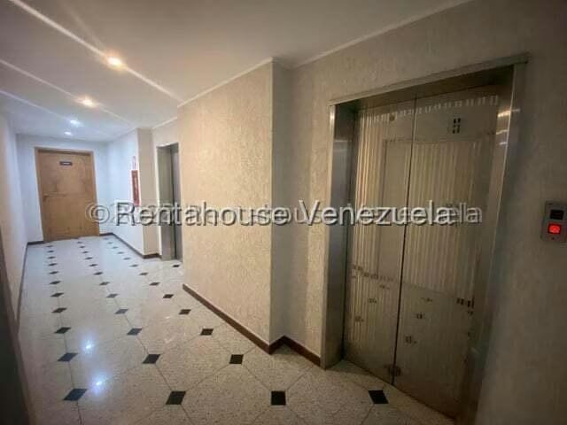 Apartamento (1 Nivel) en Venta en Miranda, Distrito Metropolitano - 5