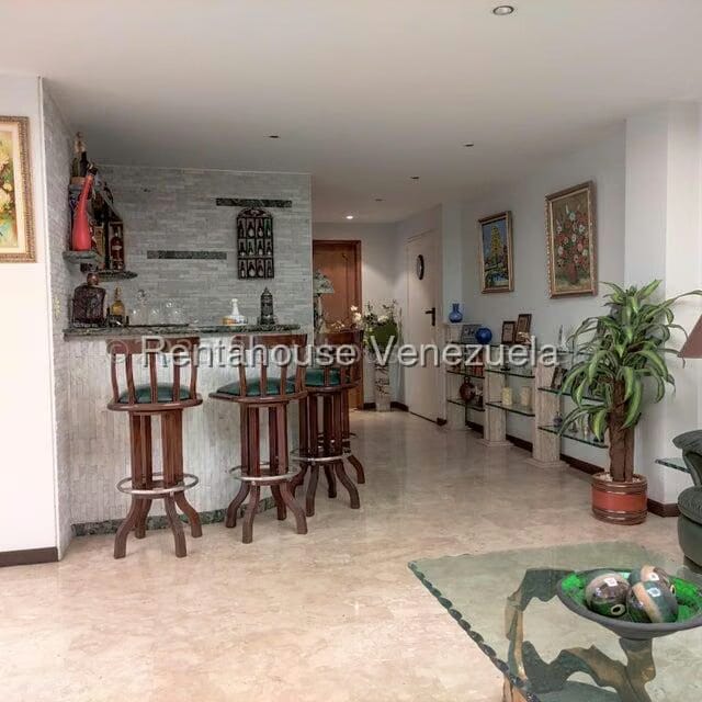 Apartamento (1 Nivel) en Venta en Miranda, Distrito Metropolitano - 9