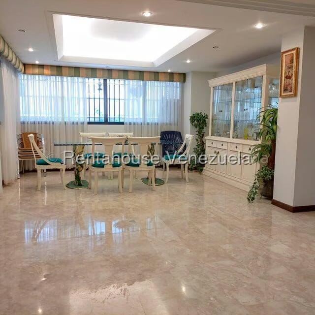 Apartamento (1 Nivel) en Venta en Miranda, Distrito Metropolitano - 10