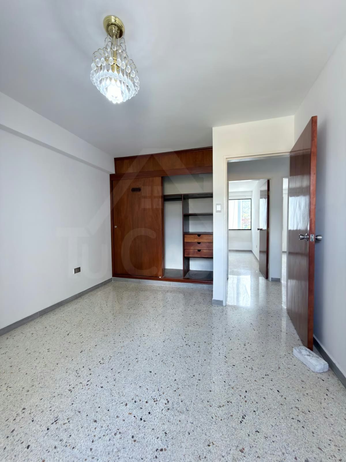 Apartamento en Venta - Res. Valparaiso - La Parroquia - Mérida - Estado Mérida - 11